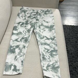 Gaiam capri leggings